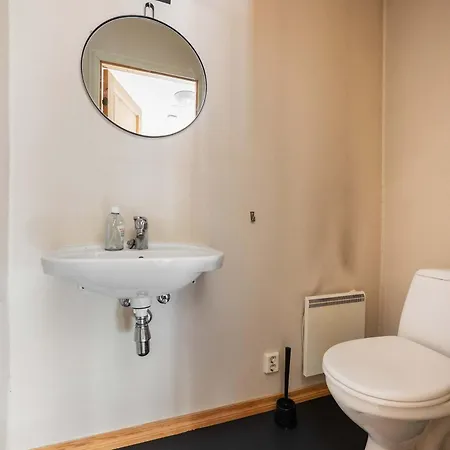 Spacious 4br Near Downtown & Ocean * ברגן