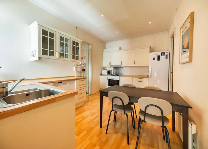 Spacious 4br Near Downtown & Ocean Bergen